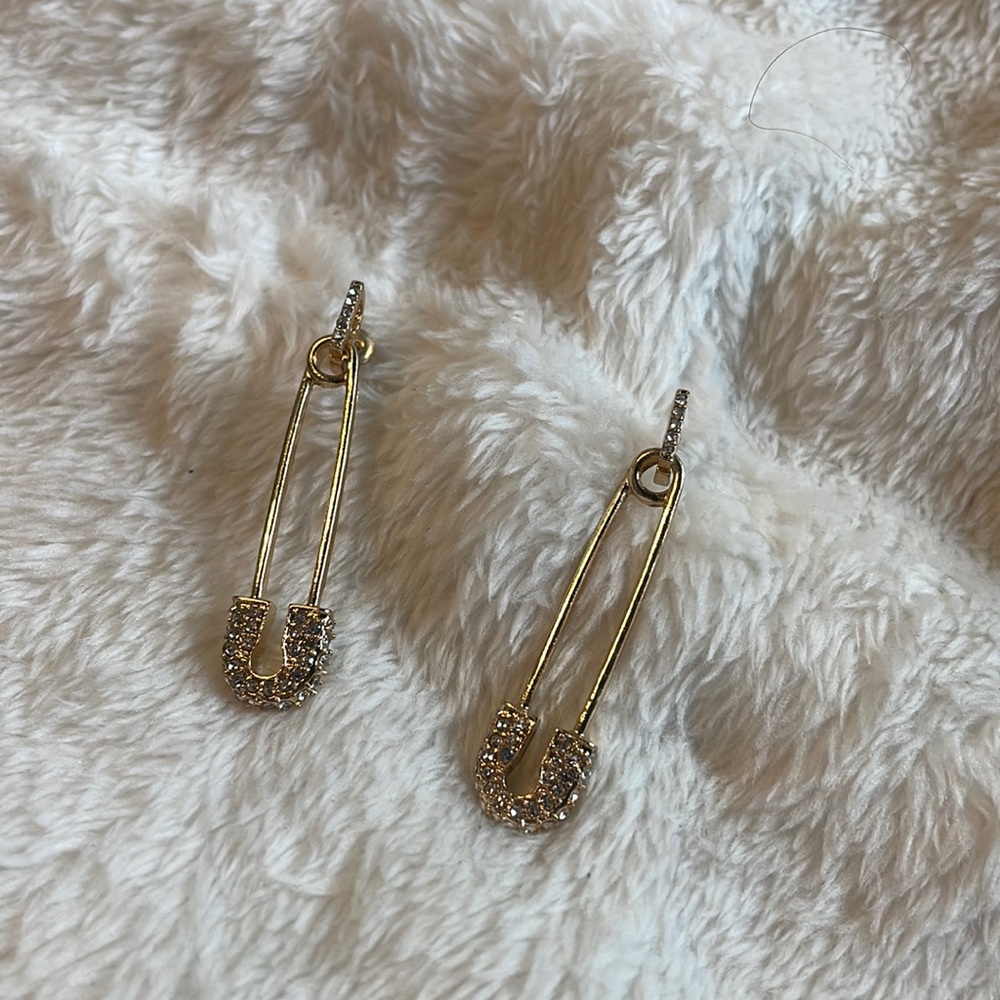 Gold paperclip earrings